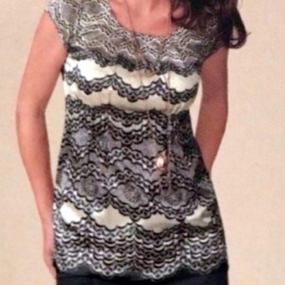 Cabi 100% Silk Tunic Blouse - Picture 14 of 14